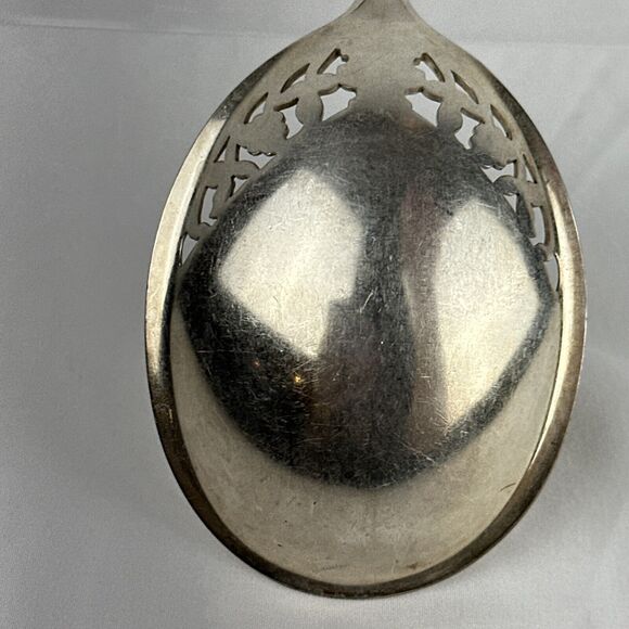 HAWTHORNE 1908 by Rockford Silver Plate Co. Pierced Berry Spoon - Picture 7 of 8